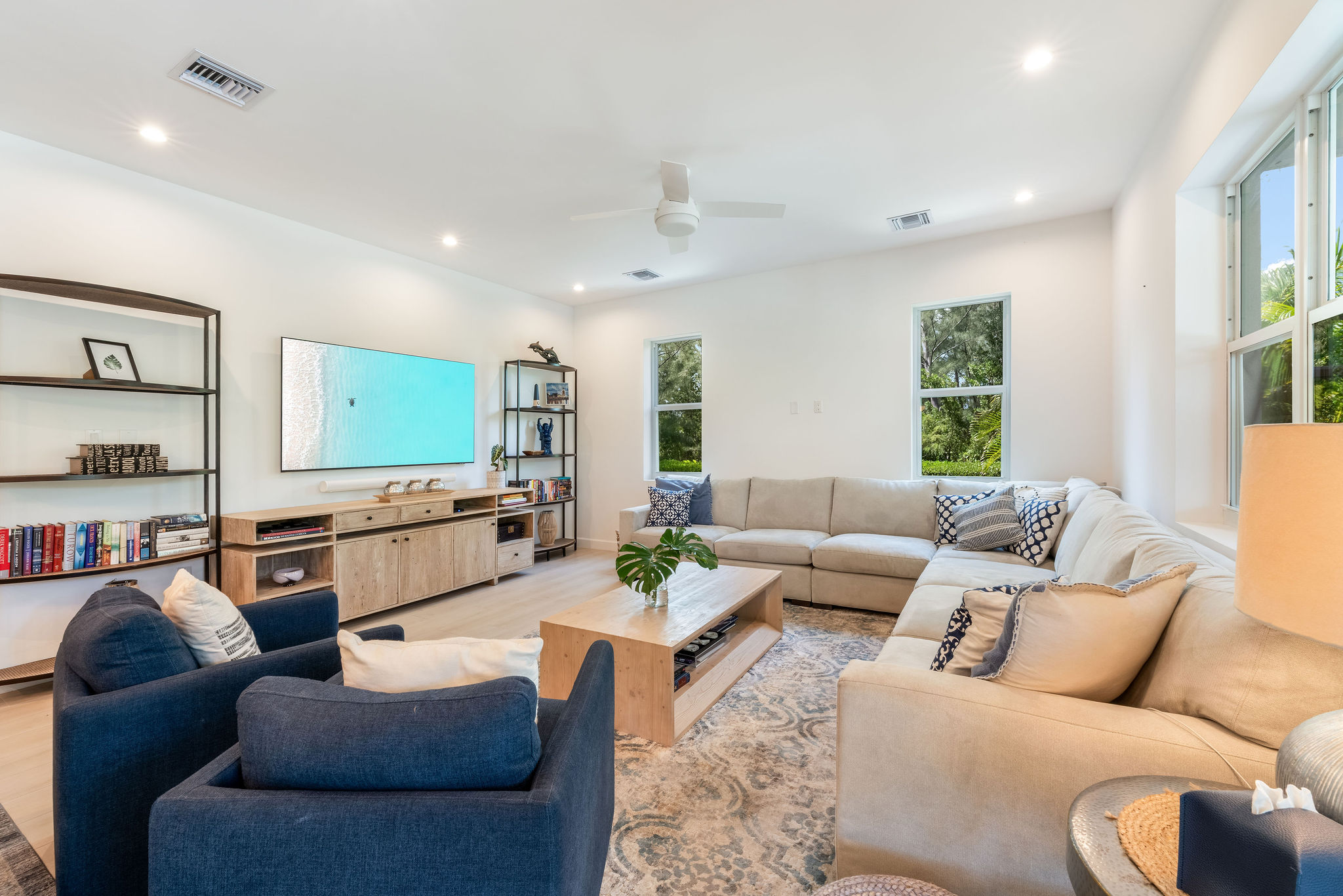 South Sound, Cayman Islands, 3 Bedrooms Bedrooms, ,5 BathroomsBathrooms,Residential,Active,215696