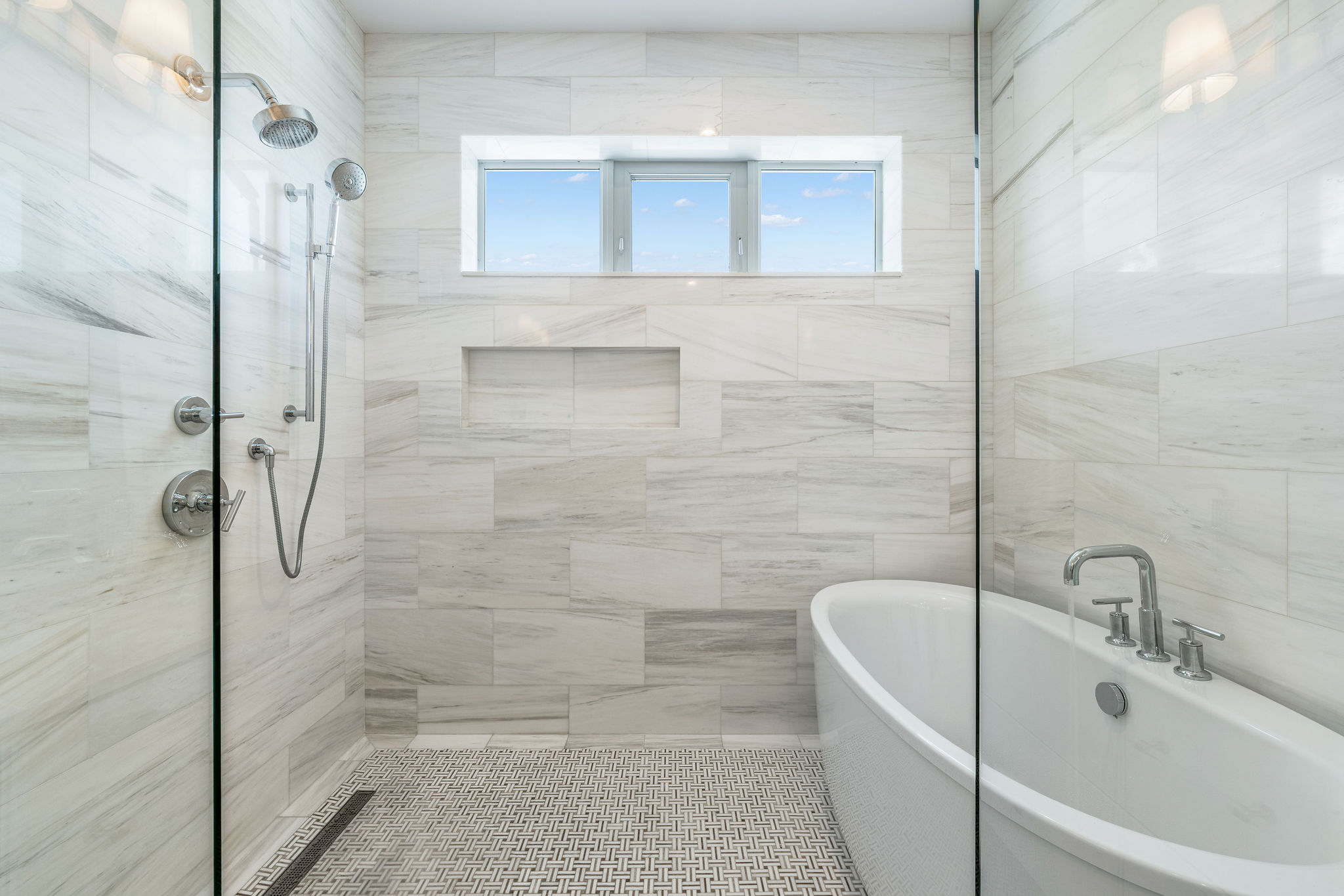 South Sound, Cayman Islands, 3 Bedrooms Bedrooms, ,5 BathroomsBathrooms,Residential,Active,215696