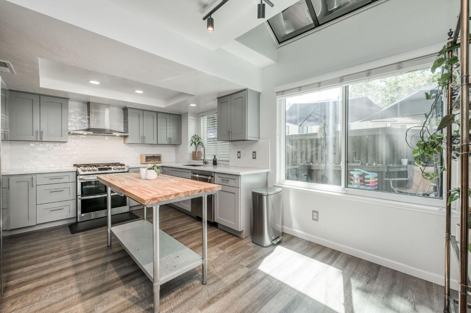 2890 Huntington Boulevard 162 - Photo 3