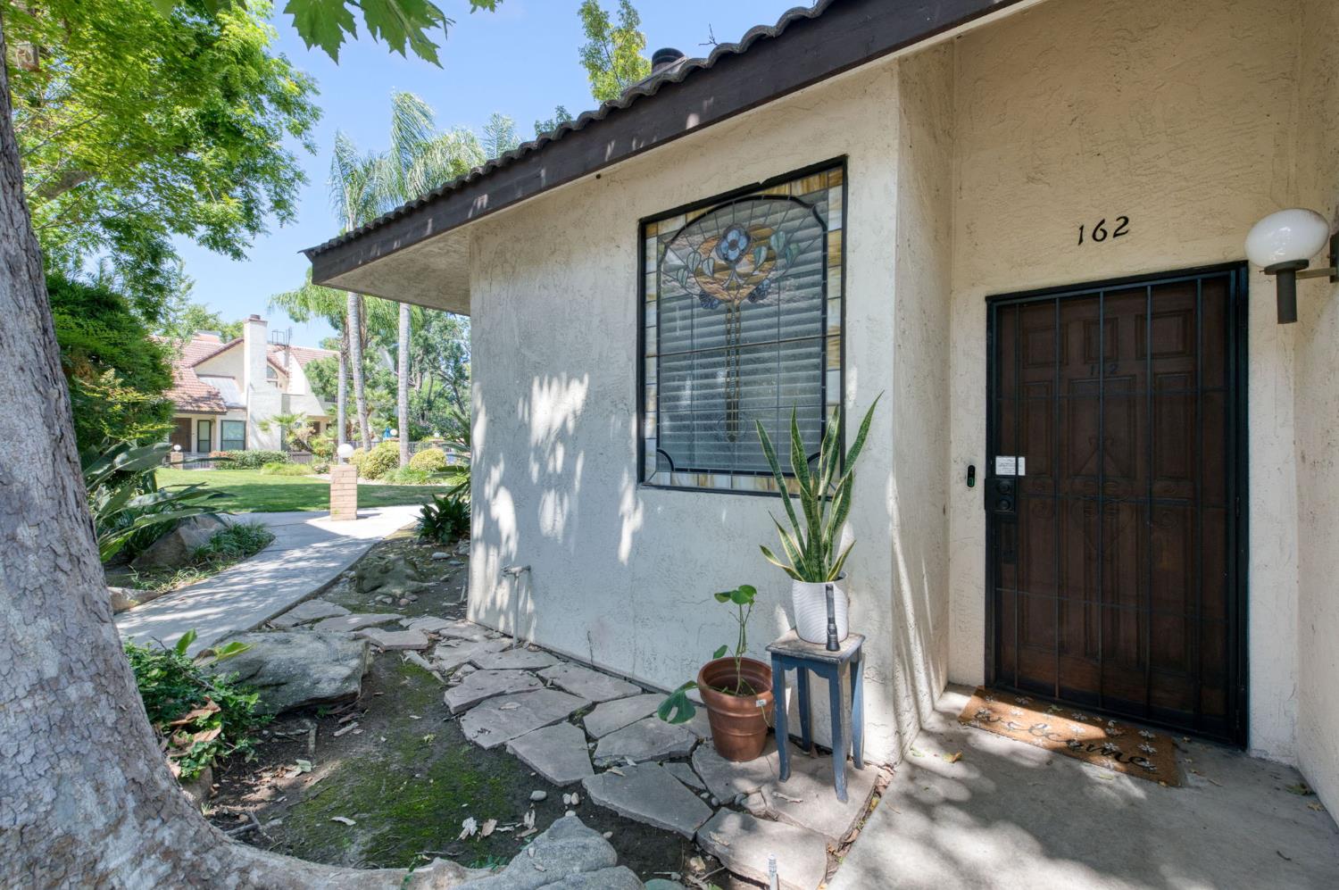 2890 Huntington Boulevard 162 - Photo 2