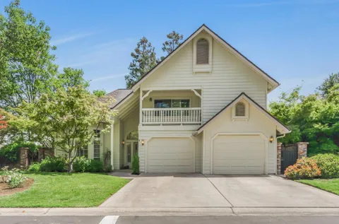 2727 W Bluff Avenue, Fresno, CA 93711 - MLS#: 629230