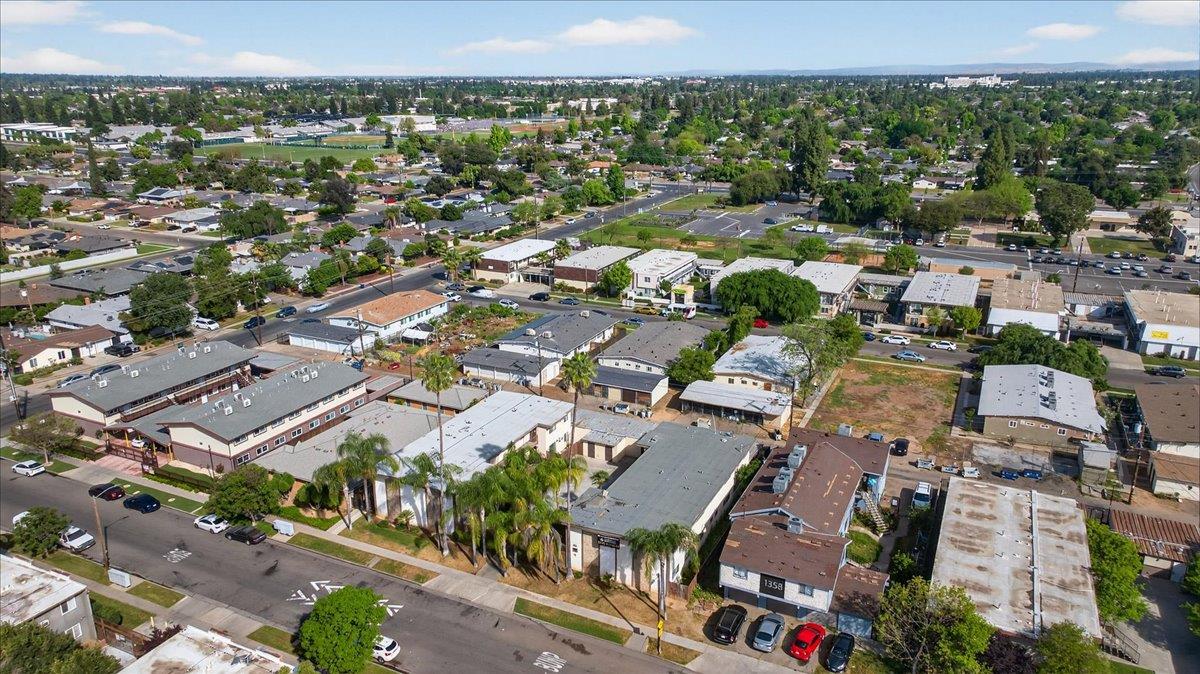1348 E San Bruno Avenue - Photo 2
