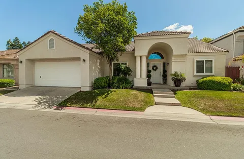 1073 E Pennsylvania Avenue, Fresno, CA 93720 - MLS#: 630375