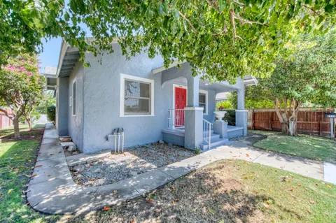 1020 A Street, Fresno, CA 93706 - MLS#: 626020