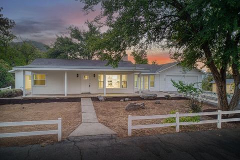 A home in Oakhurst