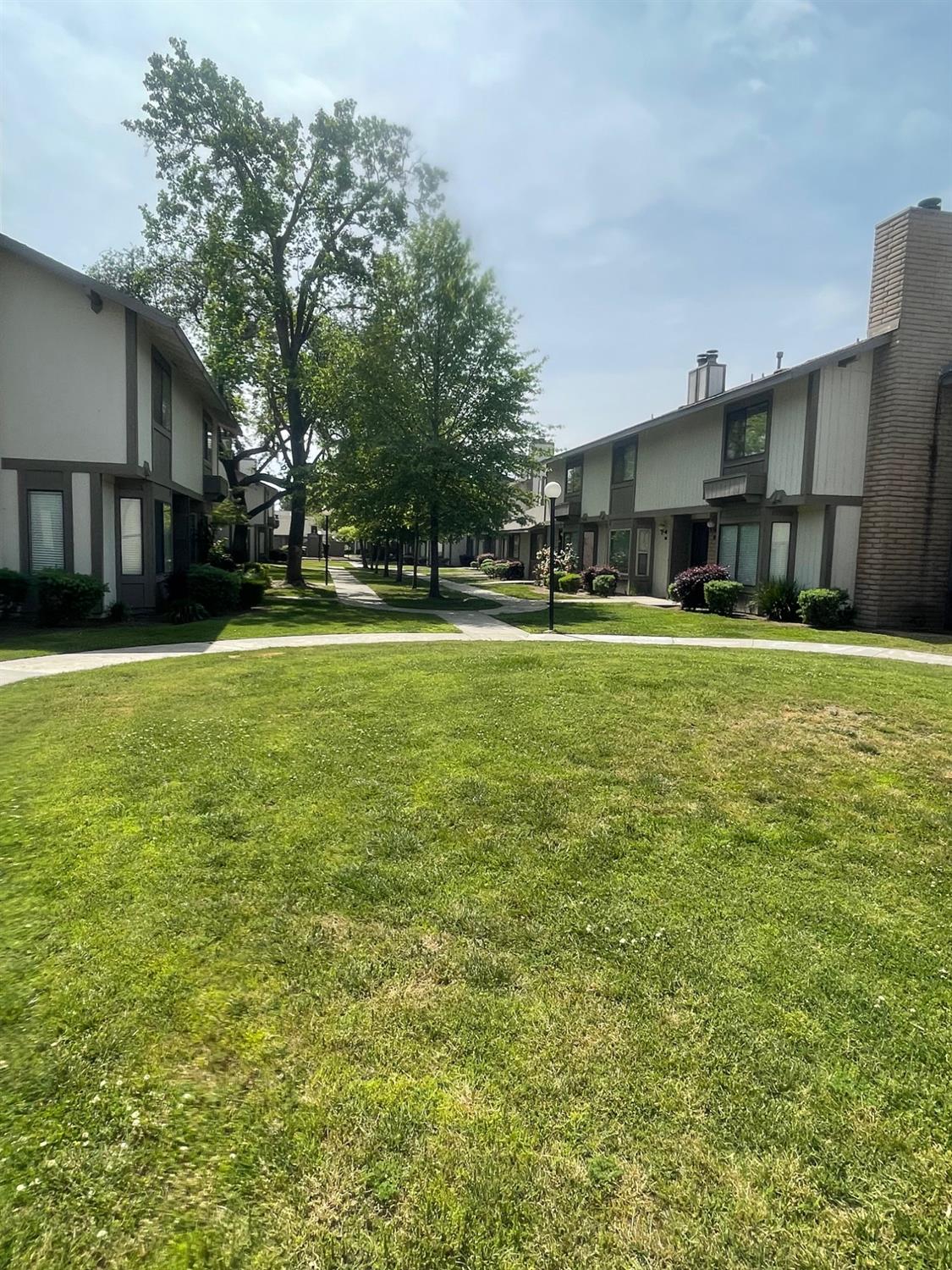 4676 E Alamos Avenue 106 - Photo 3