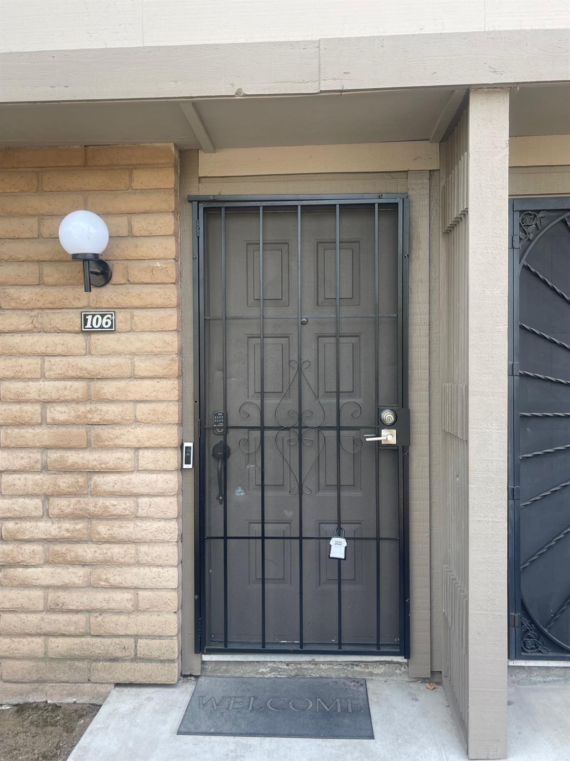 4676 E Alamos Avenue 106 - Photo 2