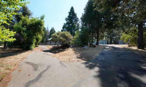 A home in Mariposa