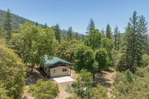 A home in Mariposa