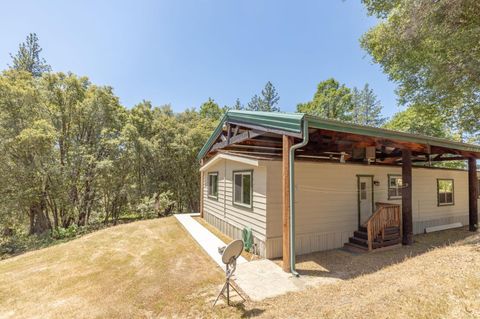 A home in Mariposa