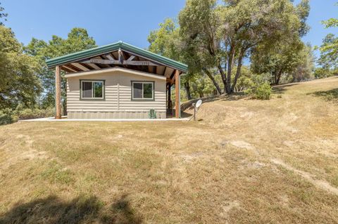 A home in Mariposa