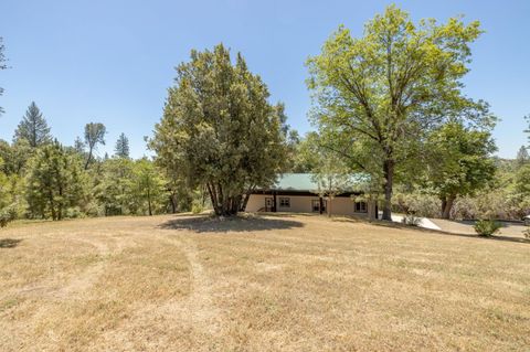 A home in Mariposa