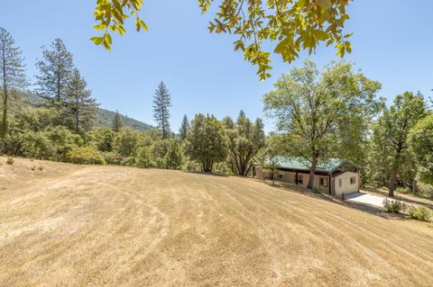 A home in Mariposa