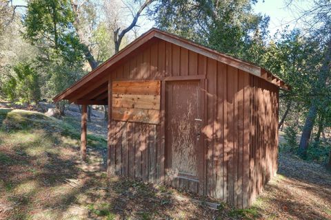 A home in Wishon