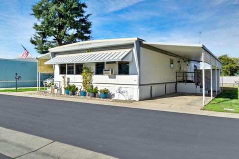 A home in Clovis