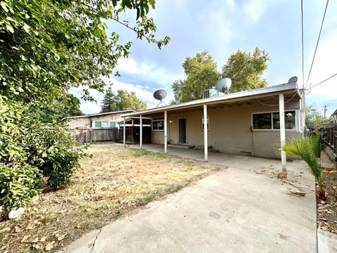 A home in Reedley