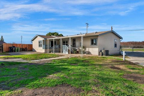 A home in Kingsburg