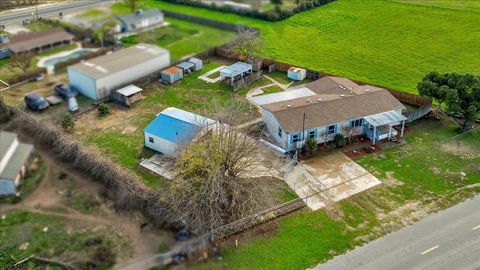 A home in Kingsburg