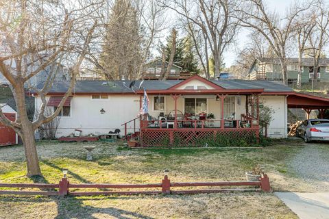 A home in North Fork