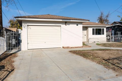 A home in Coalinga