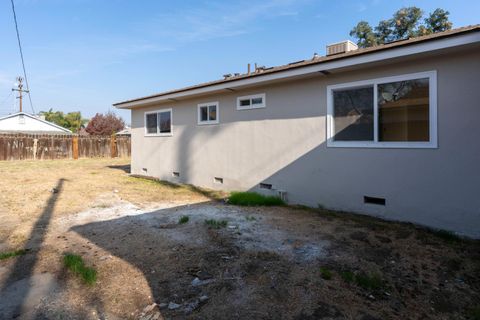 A home in Coalinga