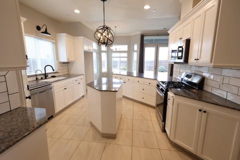 A home in Kingsburg