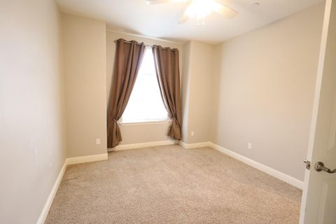 A home in Kingsburg