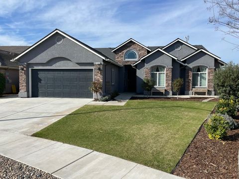 A home in Kingsburg