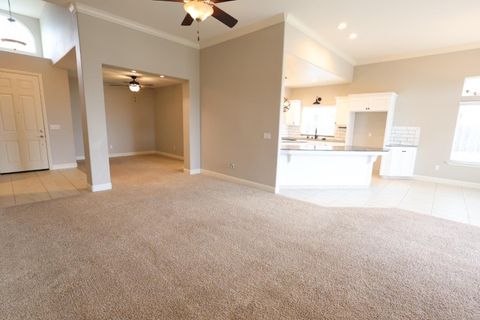 A home in Kingsburg