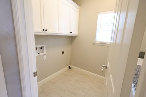 A home in Kingsburg