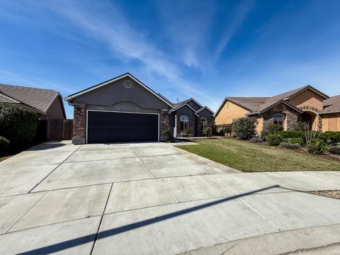 A home in Kingsburg