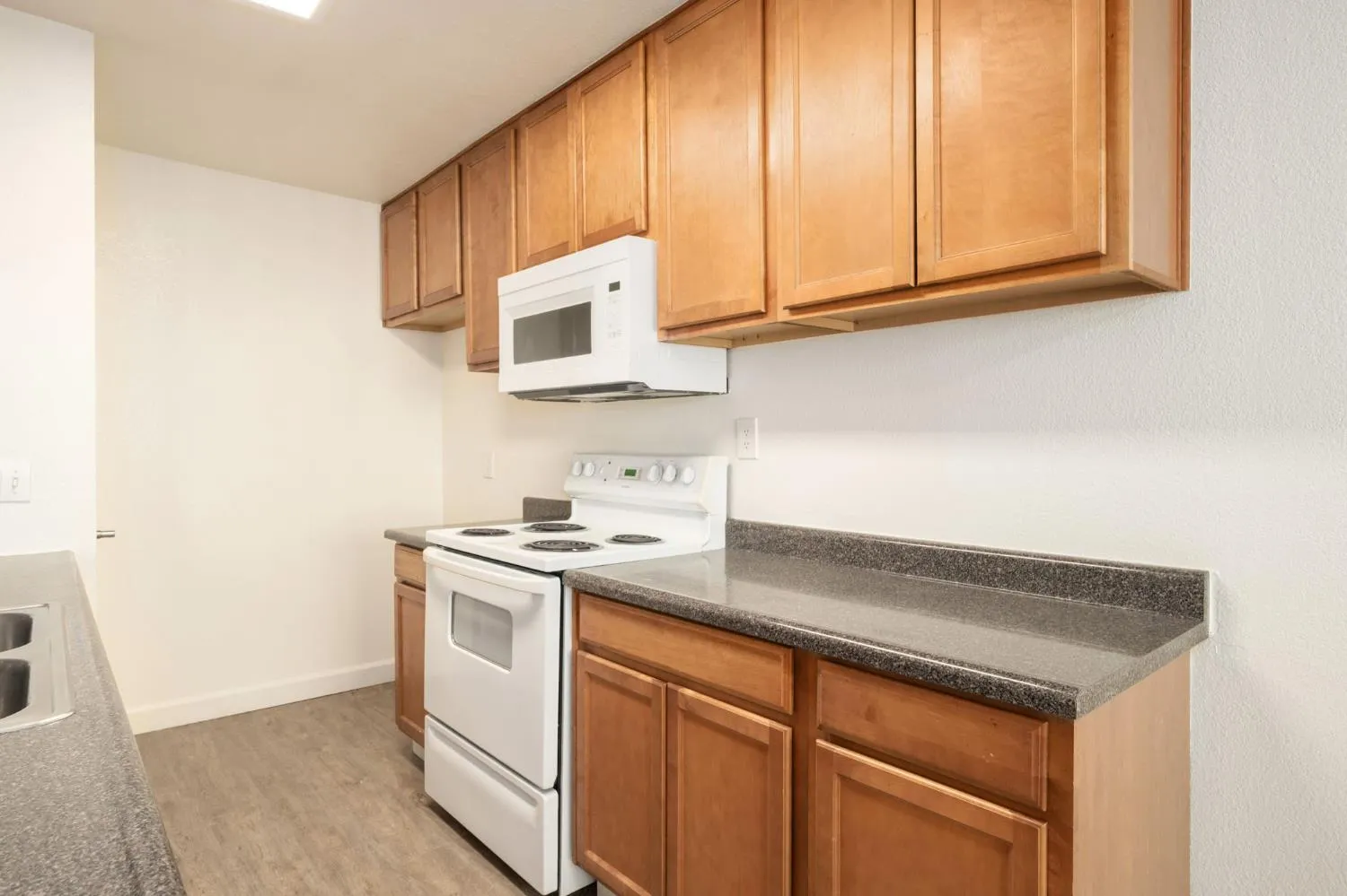 Clovis, California 93612, United States, 2 Bedrooms Bedrooms, ,1 BathroomBathrooms,Residential,Active,155025