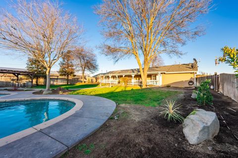 A home in Del Rey