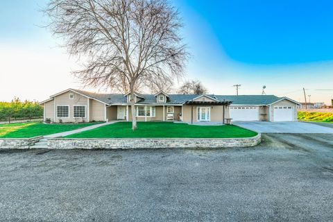 A home in Del Rey