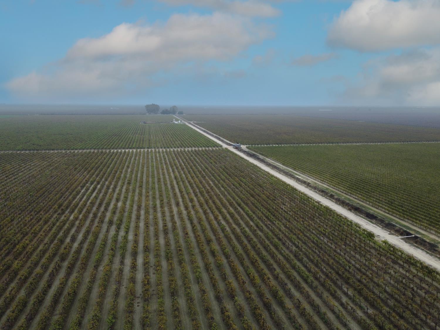 15765 Dickenson Avenue