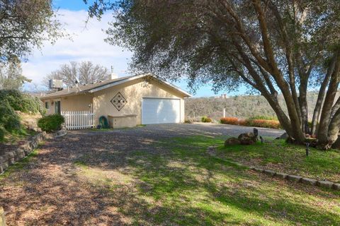 A home in Coarsegold