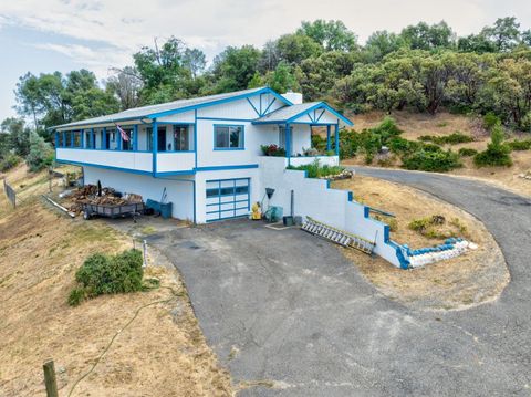 A home in Mariposa