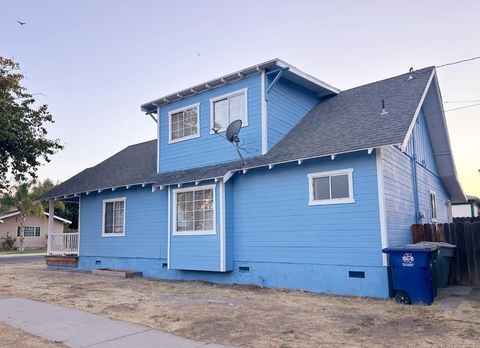 A home in Coalinga