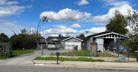 13330 E Young Avenue, Parlier, CA 93648 - MLS#: 625393