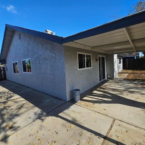 A home in Avenal