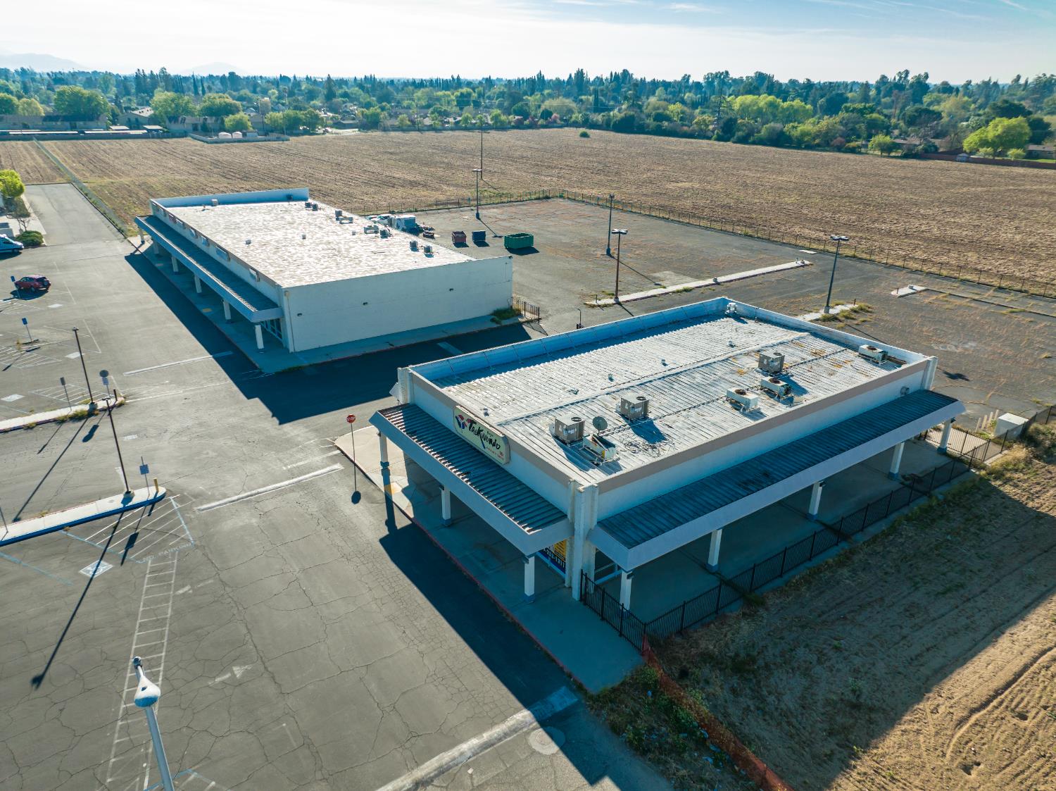 5710 E Kings Canyon Road