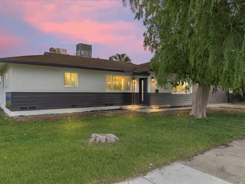 3004 S I Street, Bakersfield, CA 93304 - MLS#: 627143