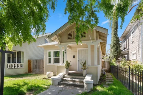 159 N College Avenue, Fresno, CA 93701 - MLS#: 628173