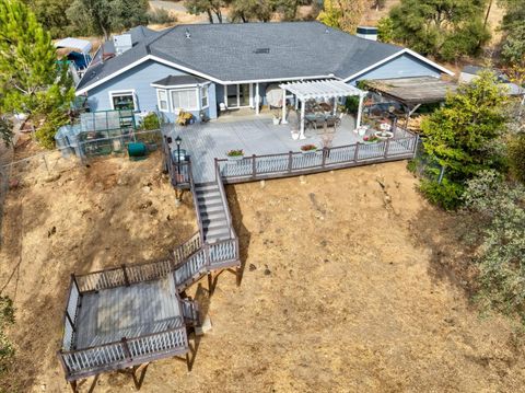 A home in Mariposa