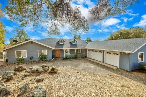 A home in Mariposa