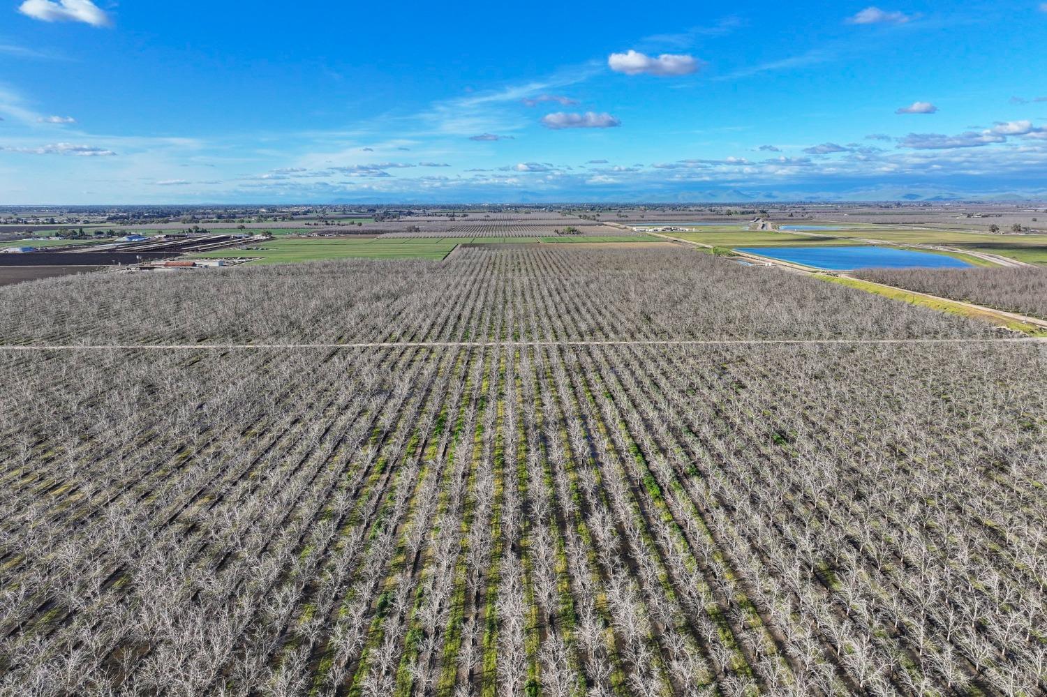 3012 N Oakmore Street