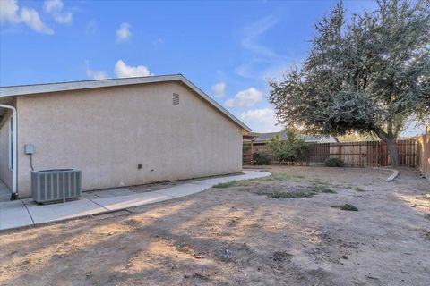 A home in Reedley