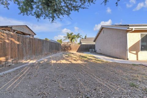 A home in Reedley