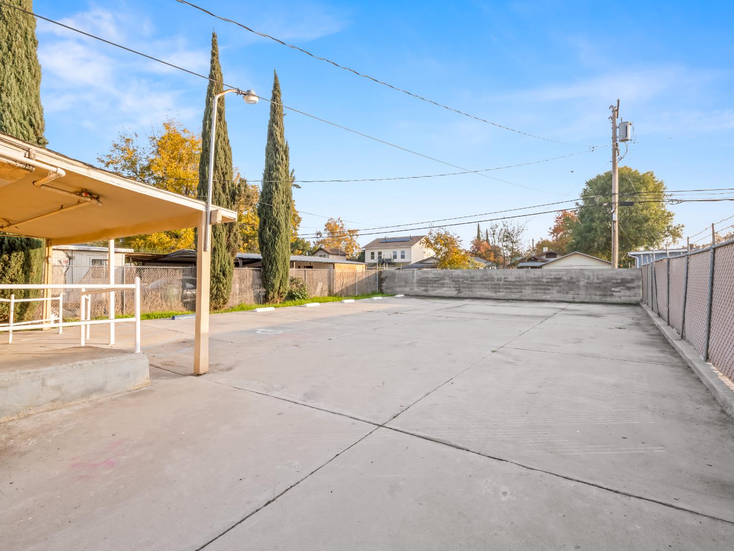 2624 E olive - Photo 3