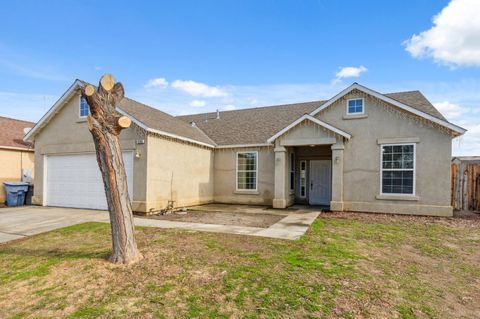 A home in Coalinga